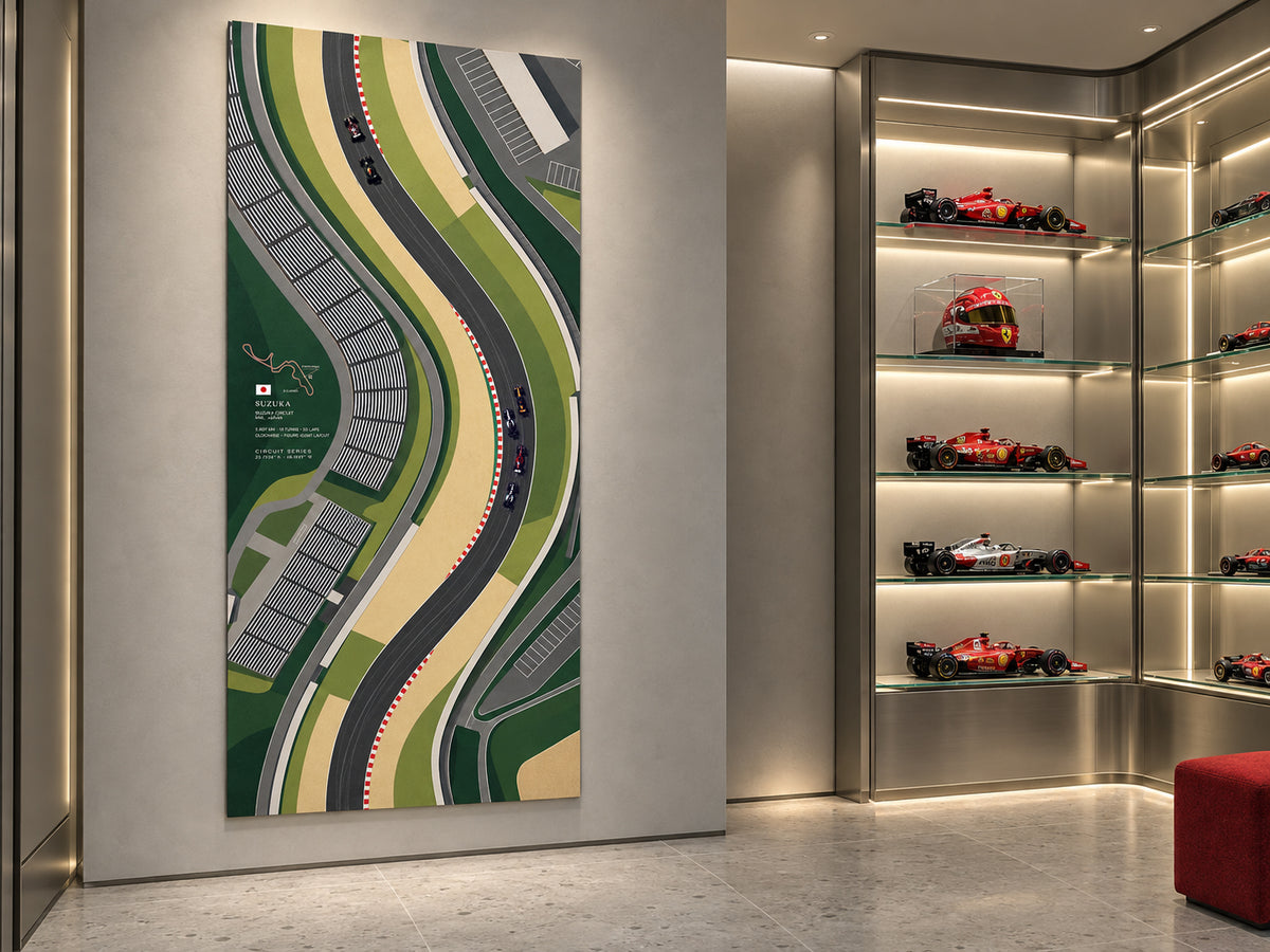 OMAP 鈴鹿賽道磁吸地圖牆與賽車模型展示櫃的收藏藝廊情境